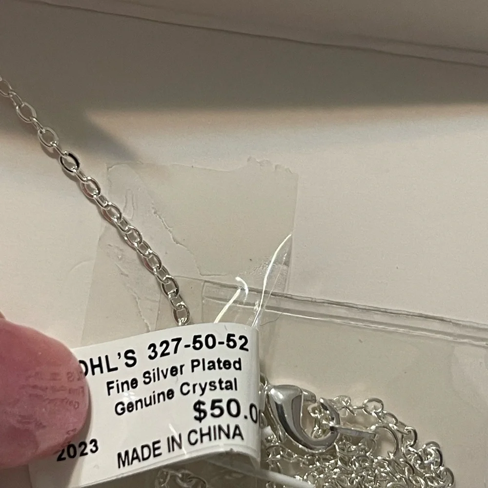 NWT silver plated with crystals angel necklace. 18 in chain - Picture 6 of 6